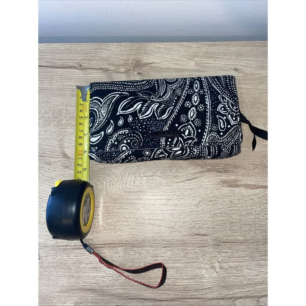 Vera Bradley RFID Accordion Wristlet Wallet Stellar Paisley Black White Retired - Picture 5 of 5